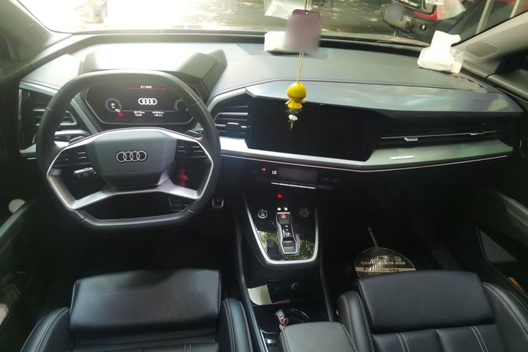 Used Audi Q4 e-tron 2024 40 e-tron Adventure Edition Center Console
