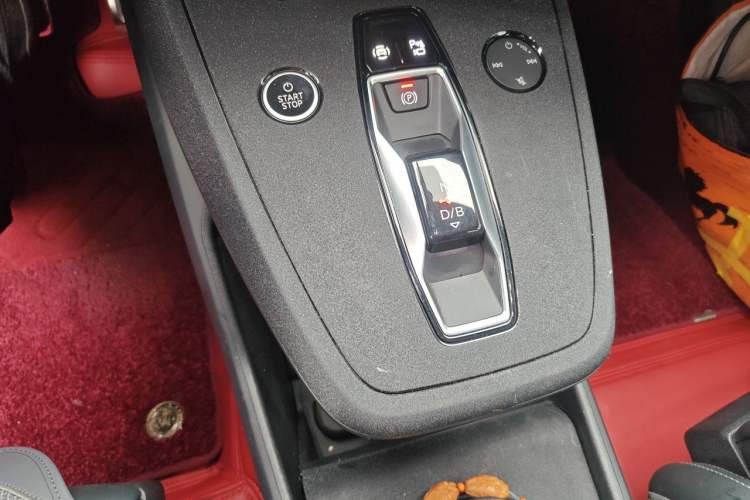Used Audi Q4 e-tron 2024 40 e-tron Boundary Edition Gear Lever