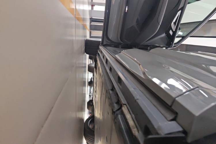 Used Audi Q4 e-tron 2024 40 e-tron Boundary Edition Left Side Sill