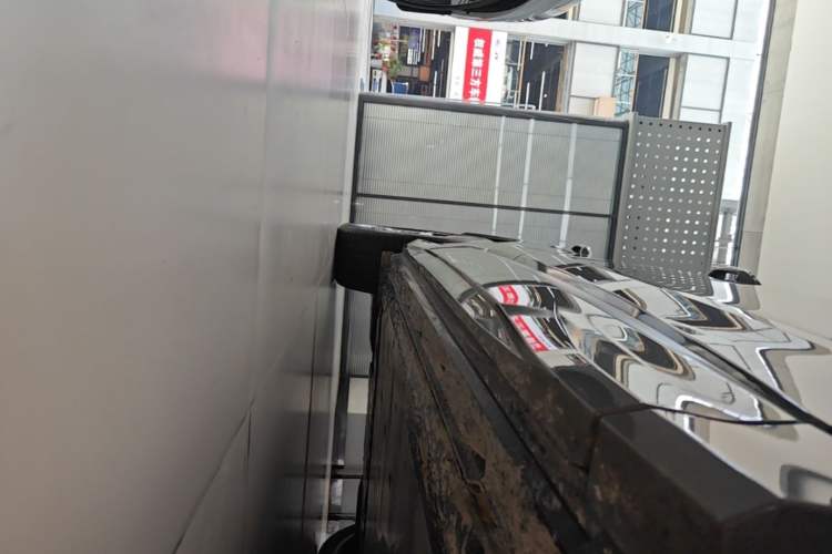 Used Audi Q4 e-tron 2024 40 e-tron Boundary Edition Right Side Sill