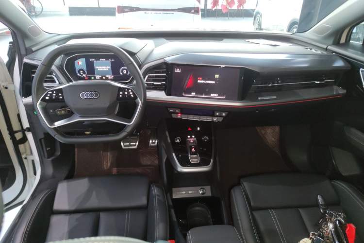 Used Audi Q4 e-tron 2024 40 e-tron Adventure Edition Center Console