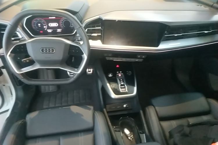 Used Audi Q4 e-tron 2024 40 e-tron Adventure Edition Center Console