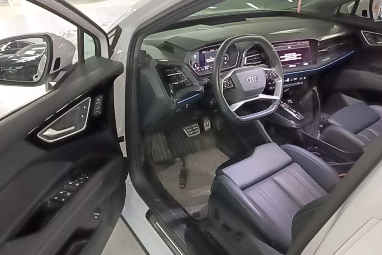 Used Audi Q4 e-tron 2024 40 e-tron Boundary Edition Driver Seat