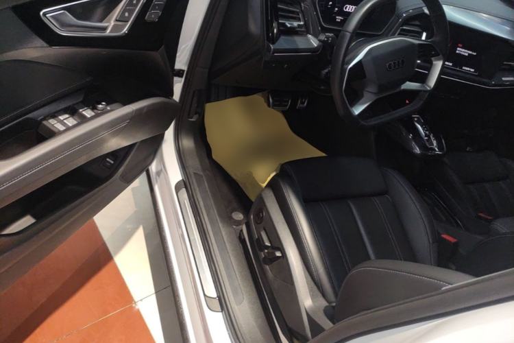 Used Audi Q4 e-tron 2024 40 e-tron Boundary Edition Driver Seat