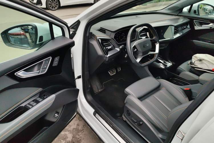 Used Audi Q4 e-tron 2024 40 e-tron Boundary Edition Driver Seat