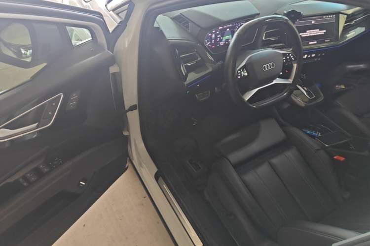 Used Audi Q4 e-tron 2024 40 e-tron Boundary Edition Driver Seat
