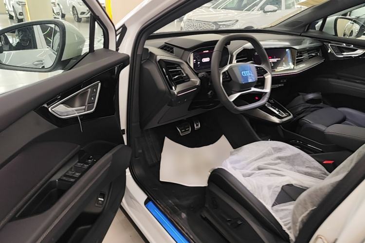 Used Audi Q4 e-tron 2024 40 e-tron Adventure Edition Driver Seat