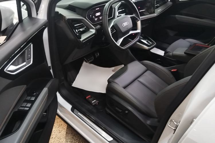 Used Audi Q4 e-tron 2024 40 e-tron Adventure Edition Driver Seat