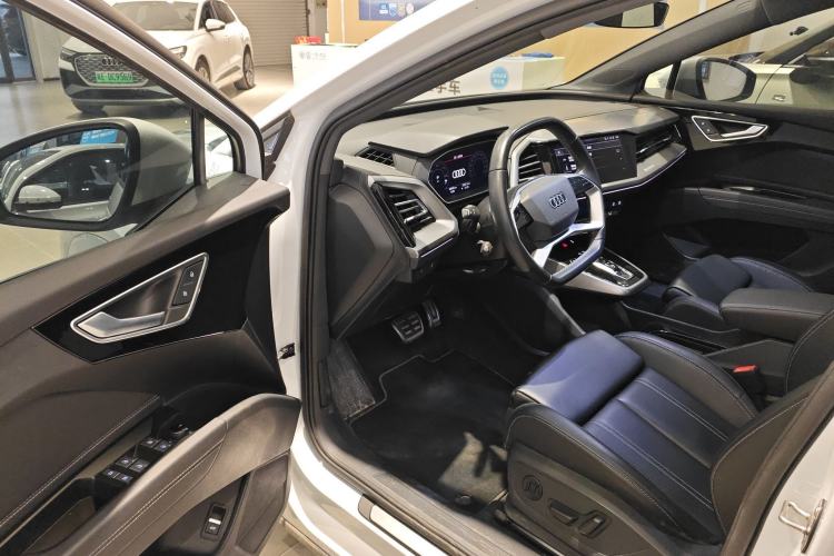 Used Audi Q4 e-tron 2024 40 e-tron Adventure Edition Driver Seat