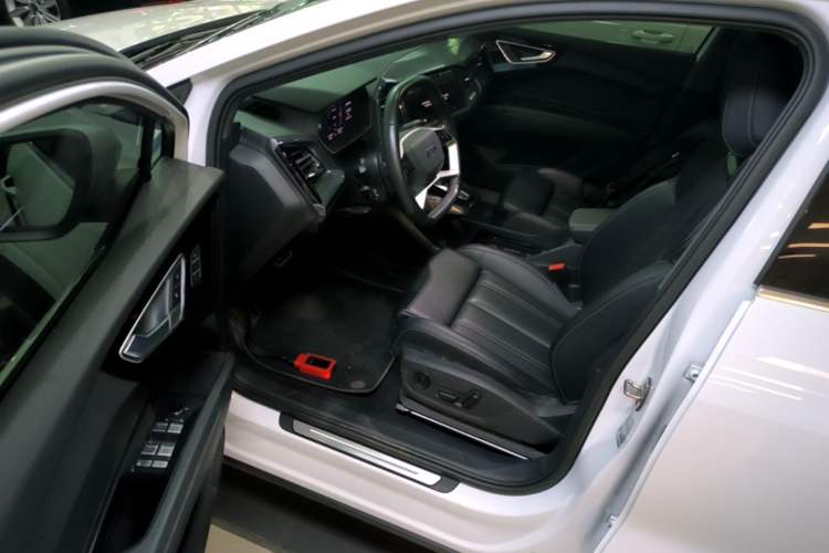 Used Audi Q4 e-tron 2024 40 e-tron Boundary Edition Driver Seat