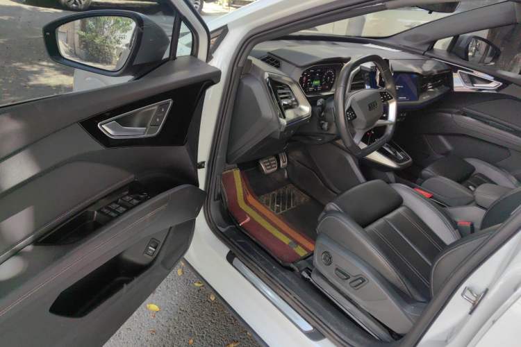 Used Audi Q4 e-tron 2024 40 e-tron Adventure Edition Driver Seat