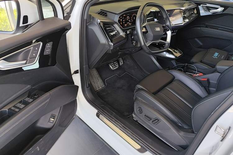 Used Audi Q4 e-tron 2024 40 e-tron Boundary Edition Driver Seat