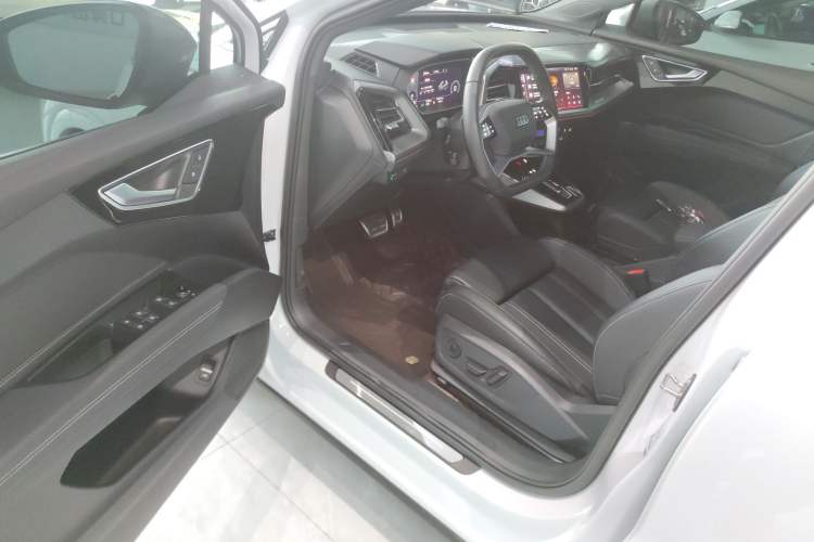 Used Audi Q4 e-tron 2024 40 e-tron Adventure Edition Driver Seat