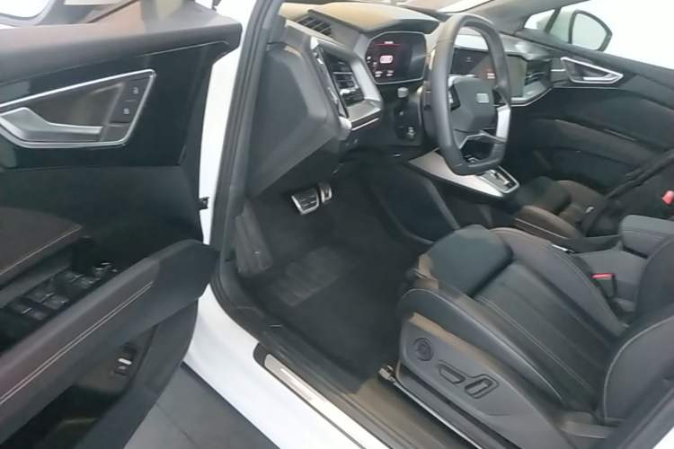 Used Audi Q4 e-tron 2024 40 e-tron Adventure Edition Driver Seat