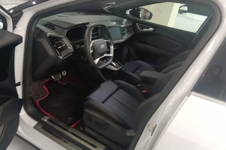 Used Audi Q4 e-tron 2024 40 e-tron Adventure Edition Driver Seat