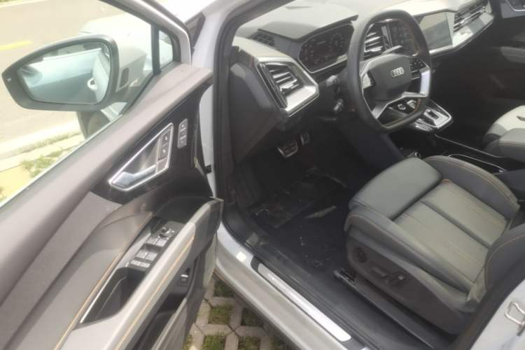 Used Audi Q4 e-tron 2024 40 e-tron Boundary Edition Driver Seat