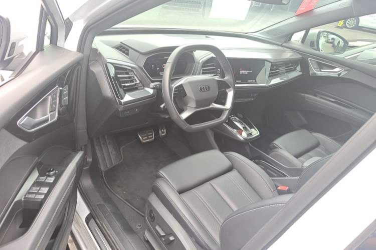 Used Audi Q4 e-tron 2024 40 e-tron Boundary Edition Driver Seat