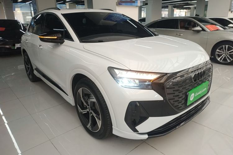 Used Audi Q4 e-tron 2024 50 e-tron quattro Creation Edition Midnight Exterior 1