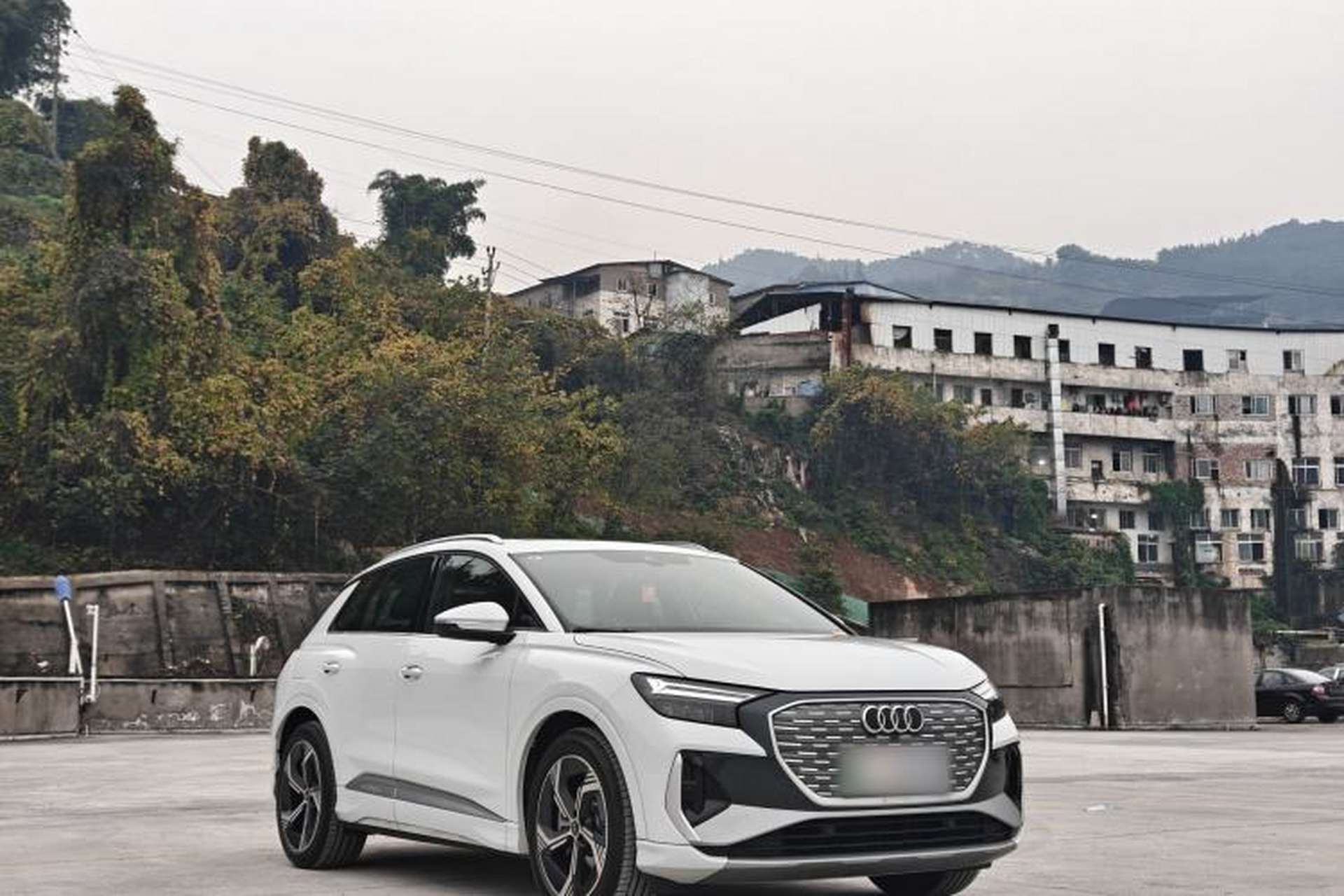 Used Audi Q4 e-tron 2024 40 e-tron Boundary Edition Exterior 2