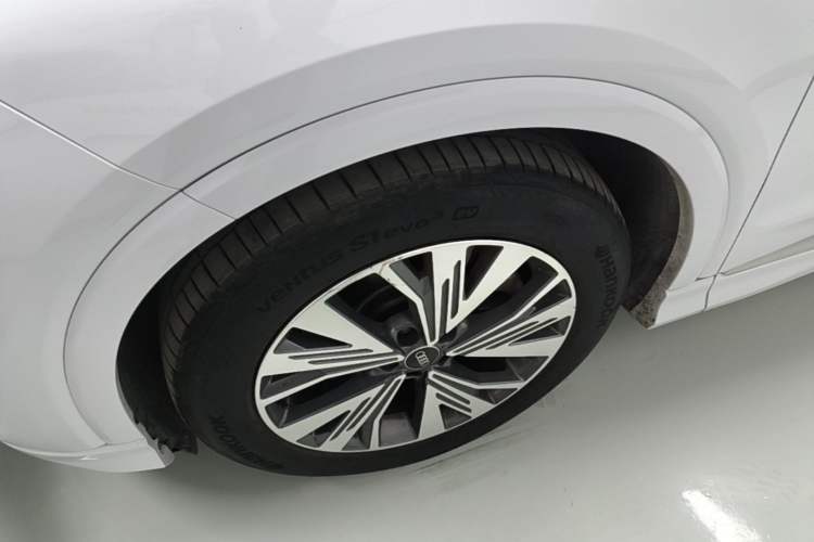 Used Audi Q4 e-tron 2024 40 e-tron Adventure Edition Exterior 4