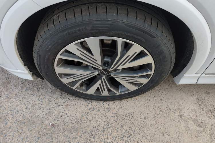 Used Audi Q4 e-tron 2024 40 e-tron Adventure Edition Exterior 4