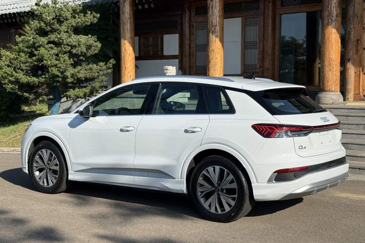 Used Audi Q4 e-tron 2024 40 e-tron Adventure Edition Exterior 5