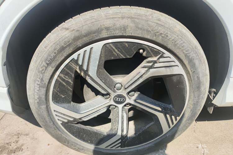 Used Audi Q4 e-tron 2024 40 e-tron Boundary Edition Exterior 5