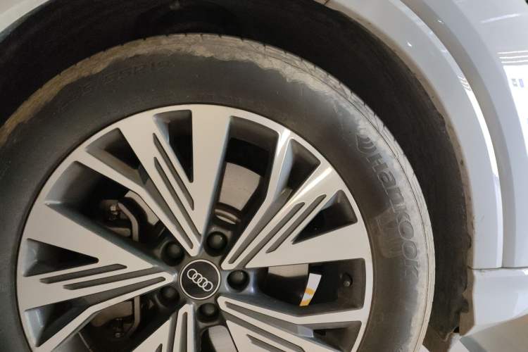 Used Audi Q4 e-tron 2024 40 e-tron Adventure Edition Exterior 7
