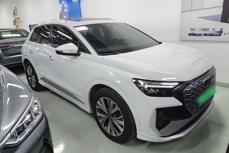 Used Audi Q4 e-tron 2024 40 e-tron Adventure Edition Front Right 45 Deg
