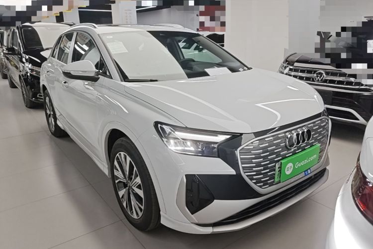 Used Audi Q4 e-tron 2024 40 e-tron Adventure Edition Front Right 45 Deg