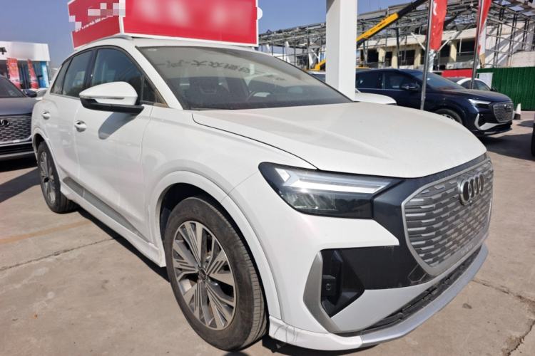 Used Audi Q4 e-tron 2024 40 e-tron Adventure Edition Front Right 45 Deg