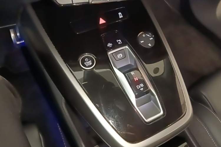 Used Audi Q4 e-tron 2024 40 e-tron Adventure Edition Gear Lever