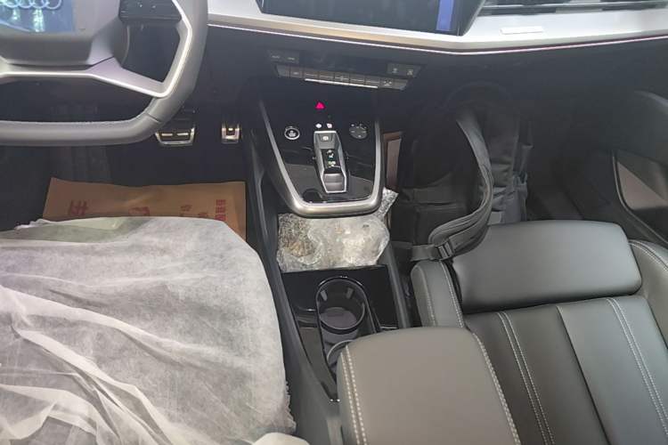 Used Audi Q4 e-tron 2024 40 e-tron Adventure Edition Gear Lever