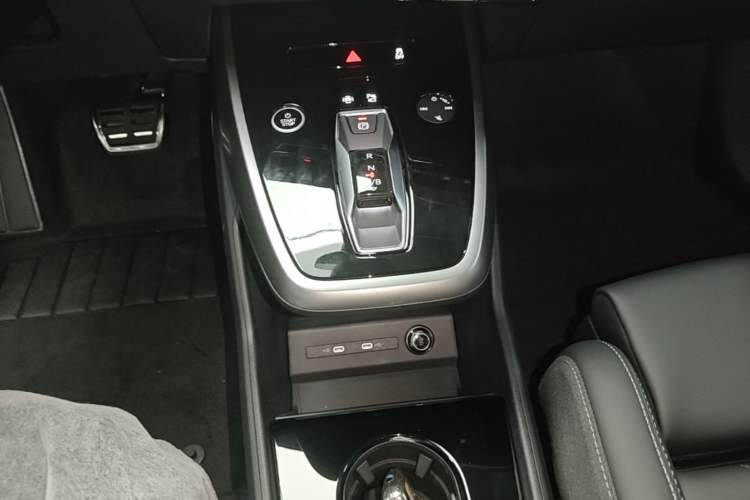 Used Audi Q4 e-tron 2024 40 e-tron Adventure Edition Gear Lever
