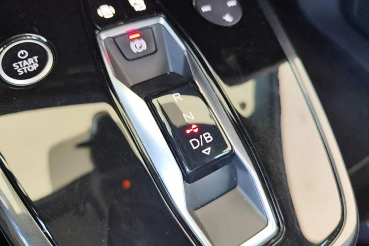 Used Audi Q4 e-tron 2024 40 e-tron Boundary Edition Gear Lever