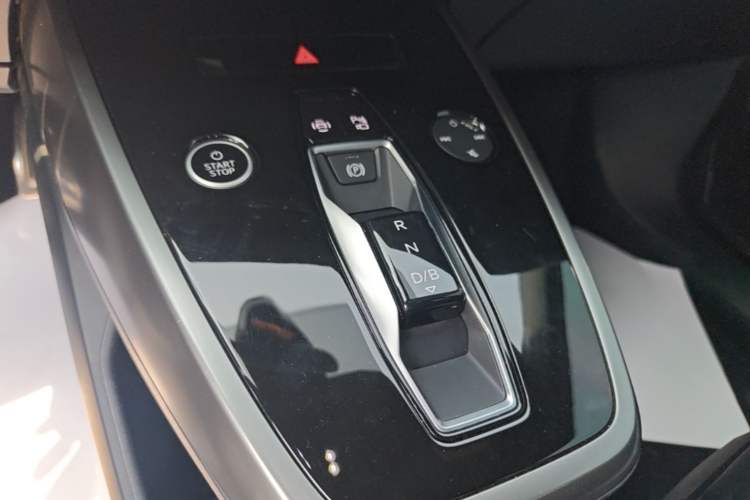 Used Audi Q4 e-tron 2024 40 e-tron Adventure Edition Gear Lever