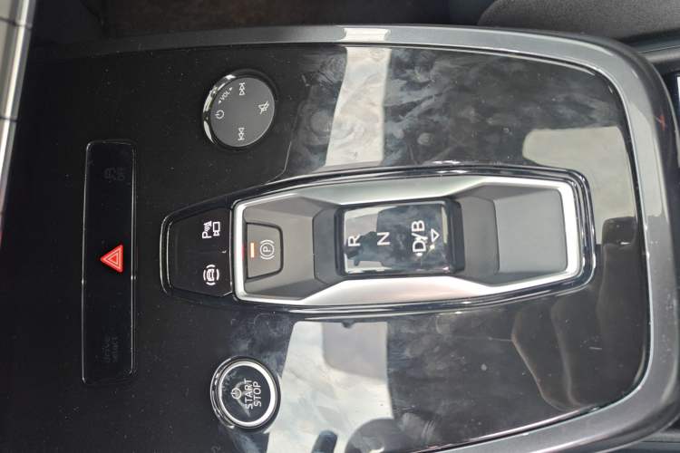 Used Audi Q4 e-tron 2024 40 e-tron Adventure Edition Gear Lever