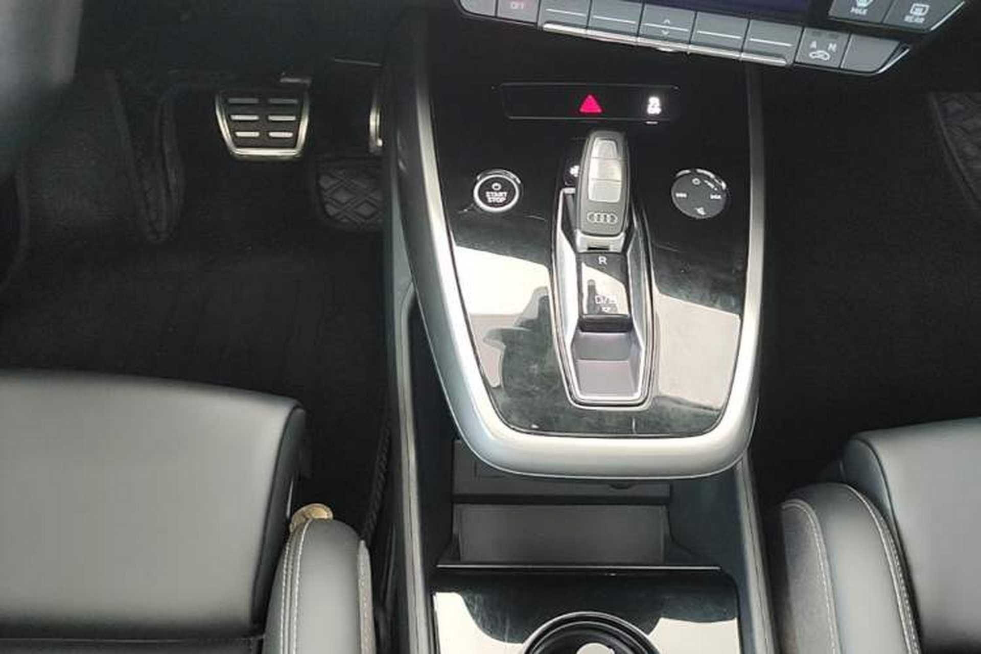 Used Audi Q4 e-tron 2024 40 e-tron Adventure Edition Gear Lever
