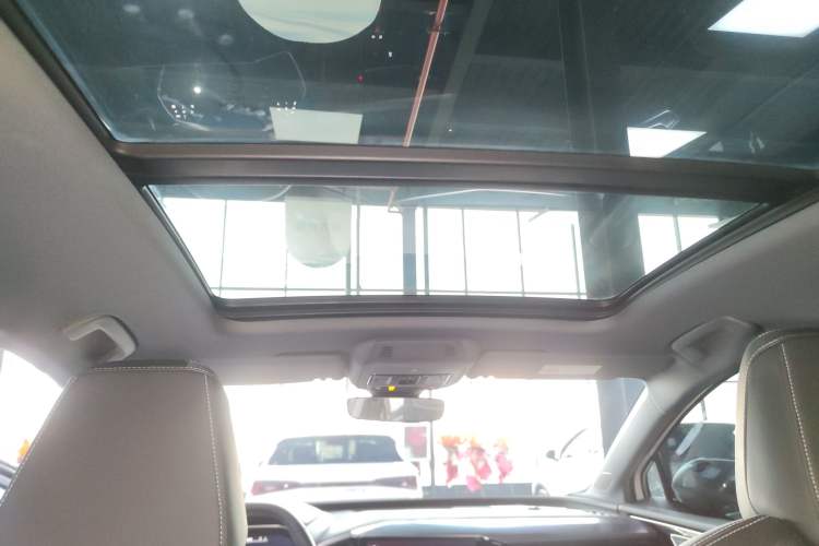 Used Audi Q4 e-tron 2024 40 e-tron Adventure Edition Headliner