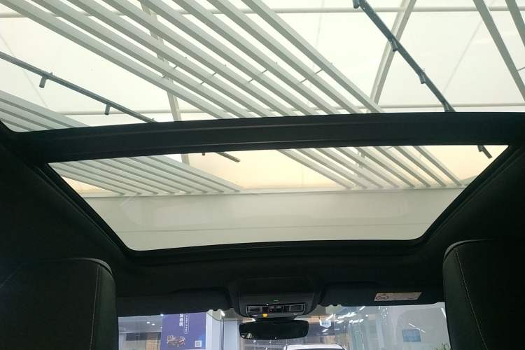 Used Audi Q4 e-tron 2024 50 e-tron quattro Creation Edition Midnight Headliner
