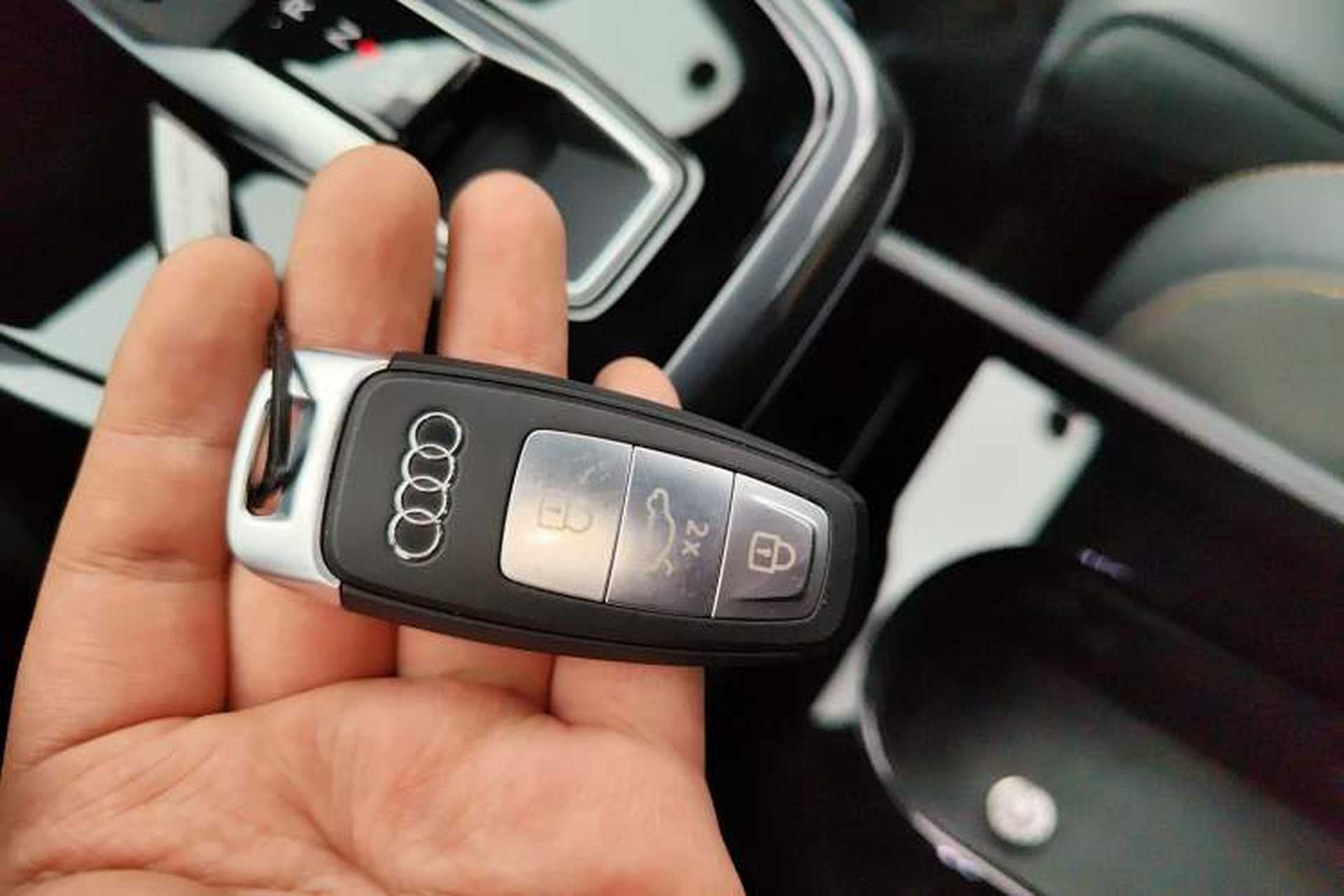 Used Audi Q4 e-tron 2024 40 e-tron Boundary Edition Interior 1