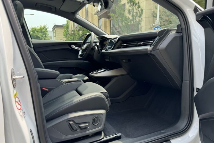 Used Audi Q4 e-tron 2024 40 e-tron Adventure Edition Interior 2