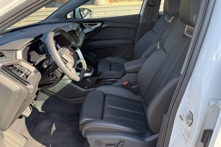 Used Audi Q4 e-tron 2024 40 e-tron Adventure Edition Interior 3