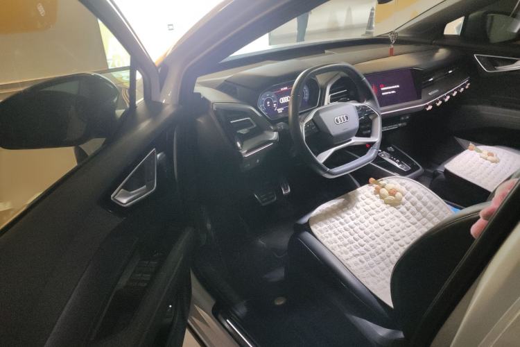 Used Audi Q4 e-tron 2024 40 e-tron Adventure Edition Interior 3