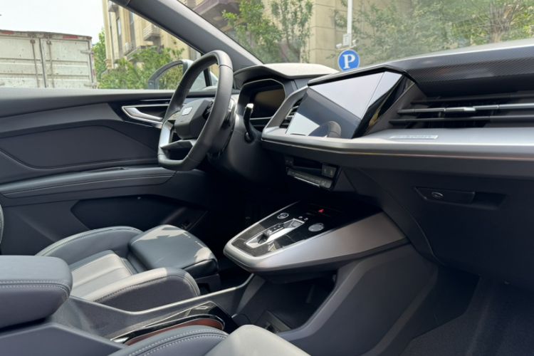 Used Audi Q4 e-tron 2024 40 e-tron Adventure Edition Interior 6