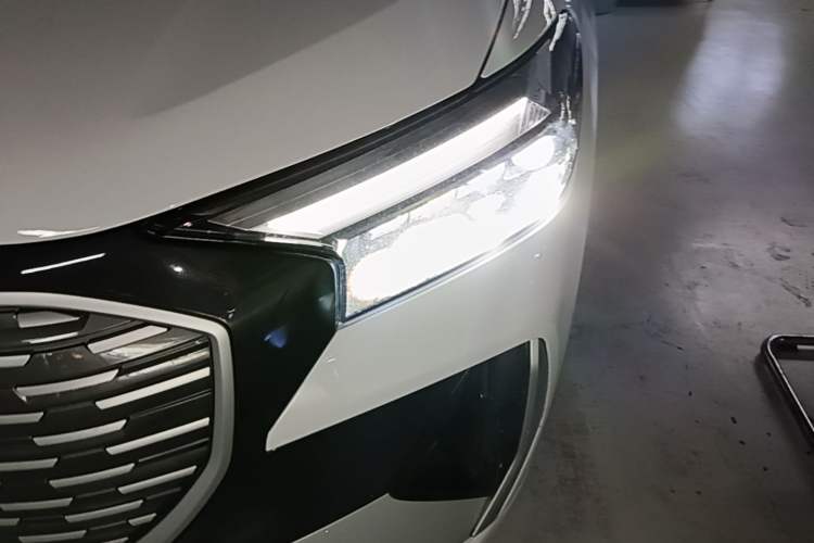 Used Audi Q4 e-tron 2024 40 e-tron Boundary Edition Left Front Headlight