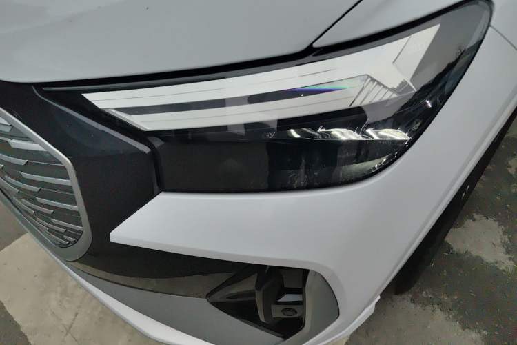 Used Audi Q4 e-tron 2024 40 e-tron Boundary Edition Left Front Headlight