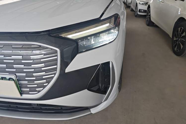 Used Audi Q4 e-tron 2024 40 e-tron Boundary Edition Left Front Headlight