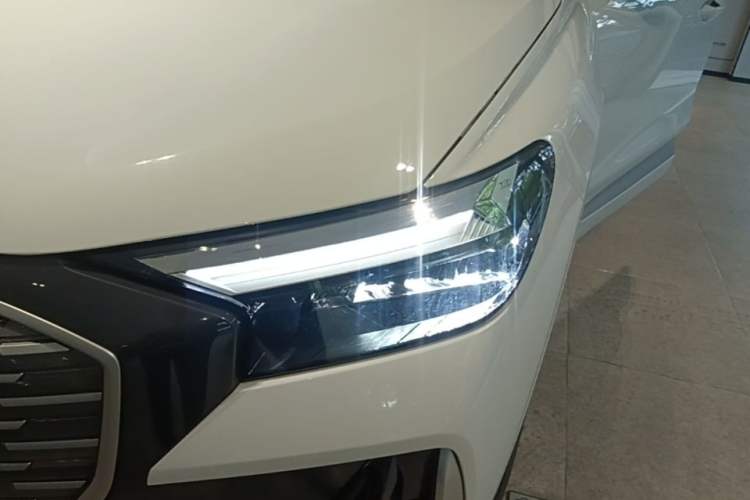 Used Audi Q4 e-tron 2024 40 e-tron Adventure Edition Left Front Headlight