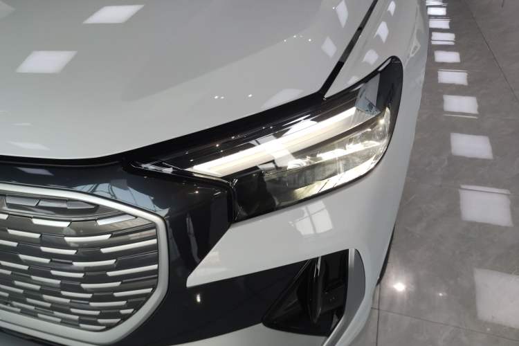 Used Audi Q4 e-tron 2024 40 e-tron Adventure Edition Left Front Headlight
